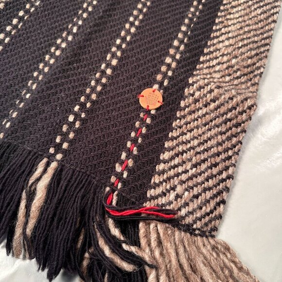 Manos Del Uruguay Scarf Shawl Merino Wool Fringe Handspun Vintage Stripped Black - Picture 7 of 13
